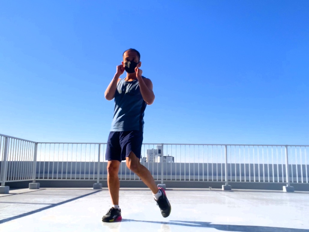 ボディコンバット,レスミルズ,レスミルズインストラクター,ボディコンバット93,ウォーミングアップ上半身,ポイント